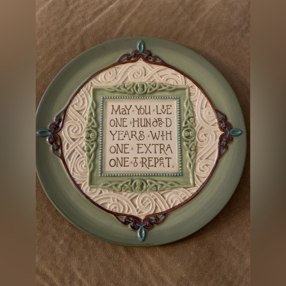 Irish plate decorative with gold stand🍀